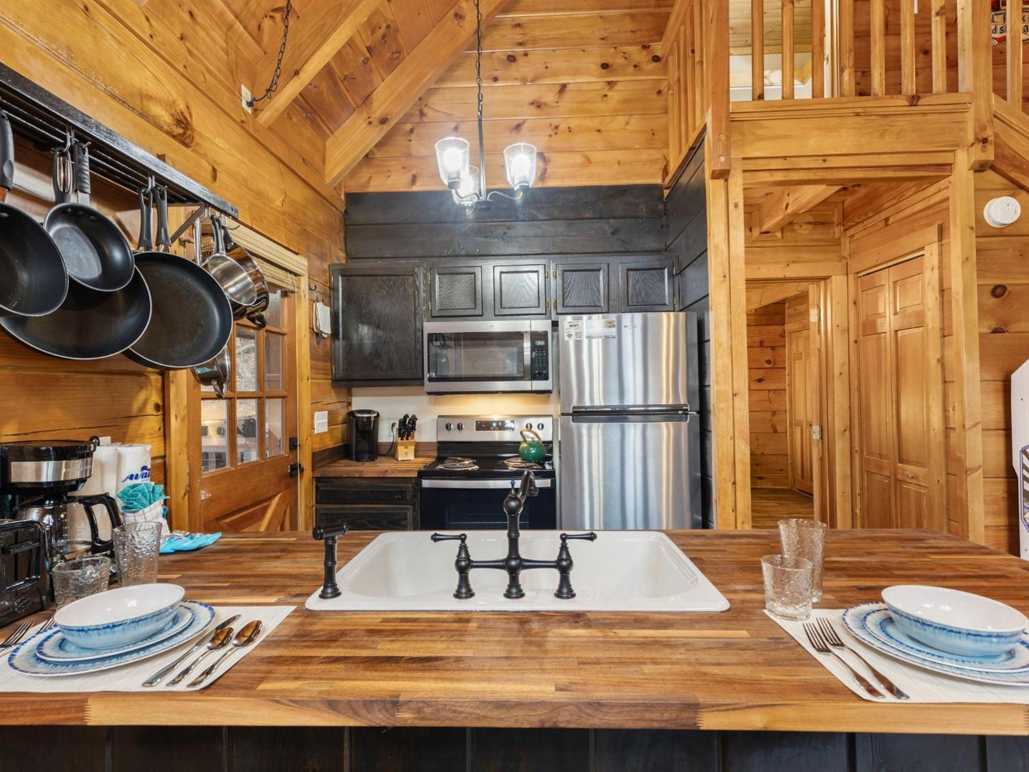 Er40 - The Bear Pause -Great Location,,,Close To All The Action! Cabin Pigeon Forge Exterior photo