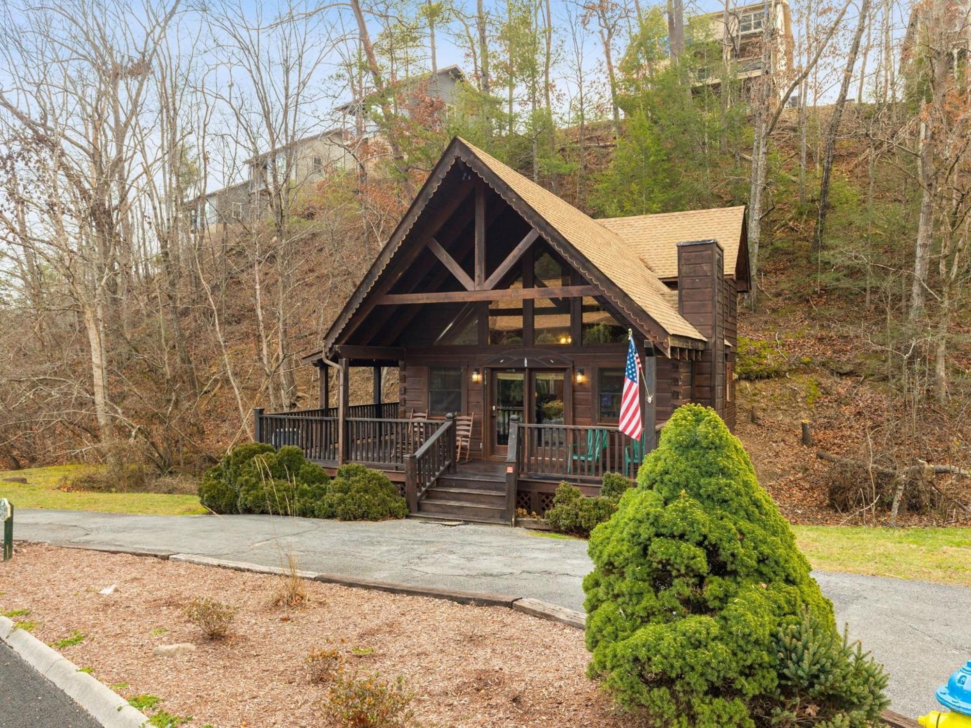 Er40 - The Bear Pause -Great Location,,,Close To All The Action! Cabin Pigeon Forge Exterior photo